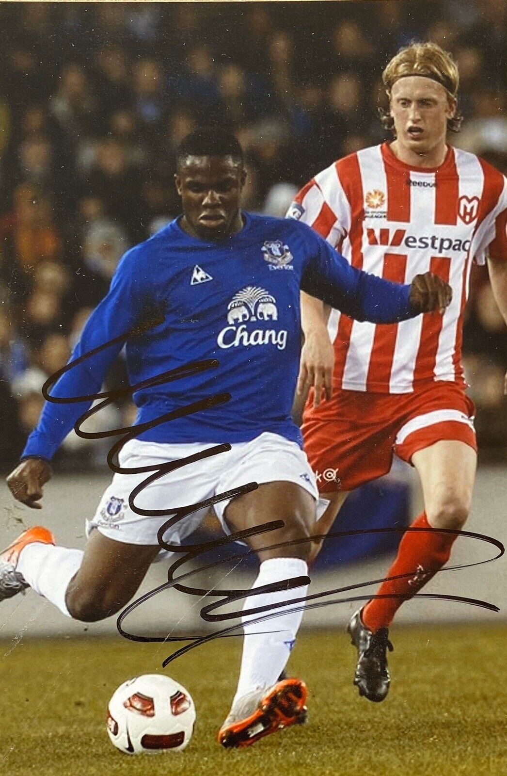 Victor Anichebe Genuine Hand Signed 6X4 Photo Poster painting - Everton 1