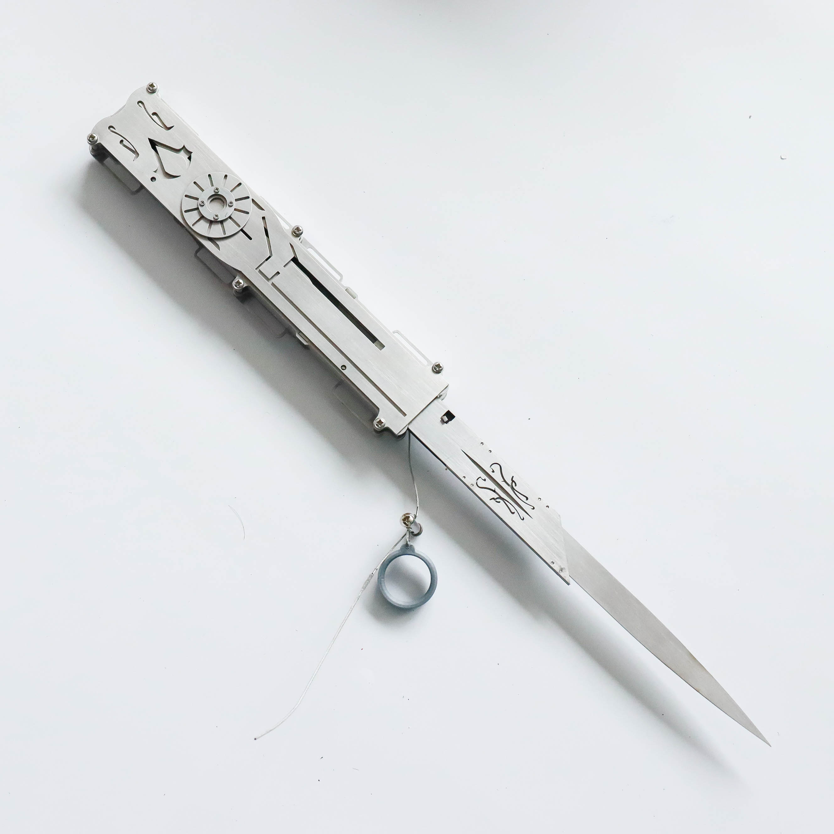 Hidden Blade Ezio Double Action Hidden Blade image 2
