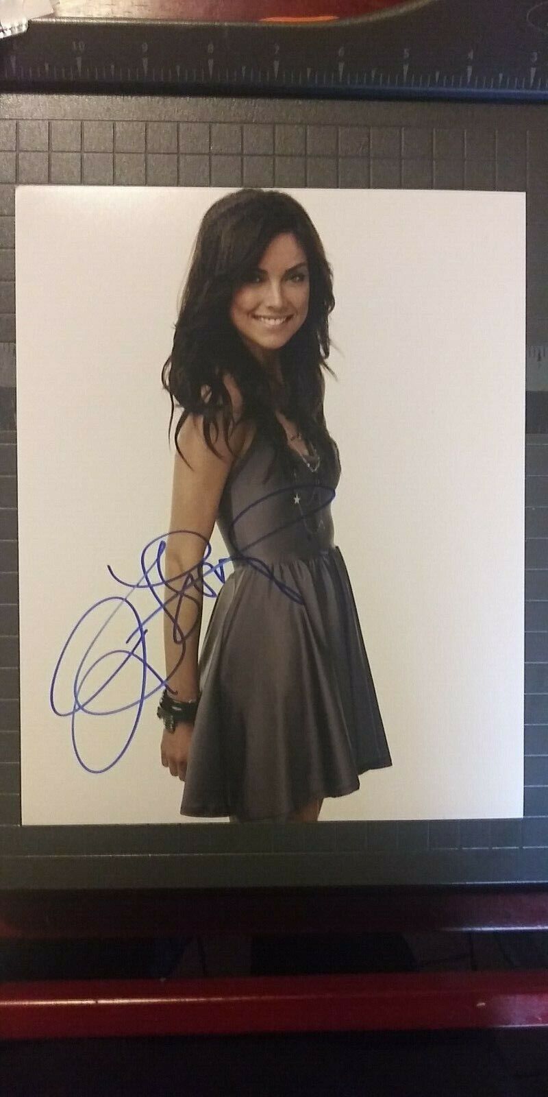 Jessica Stroup signed 8x10