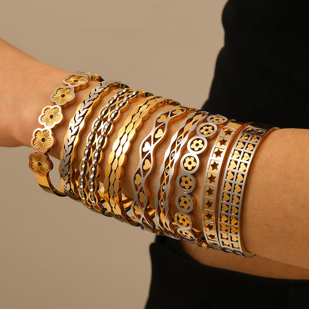 Hot Selling Gold Stainless Steel Bracelet Fashion Flower Wave Star Love Bracelet For Women