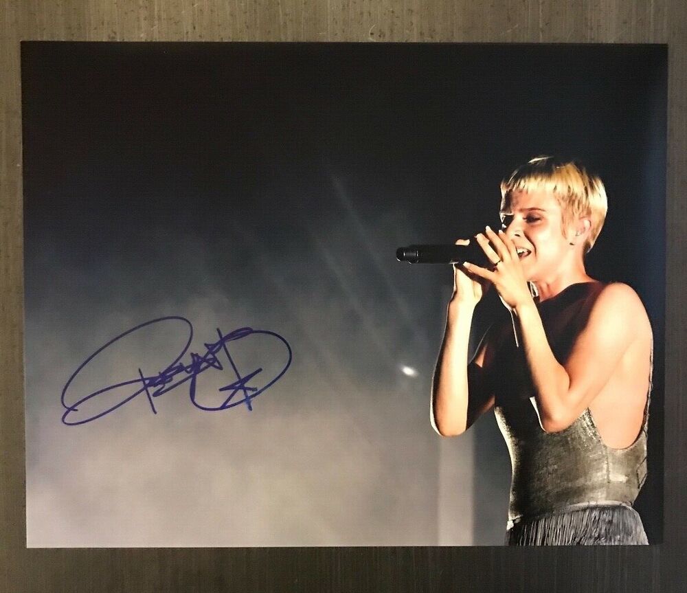 * ROBYN * signed autographed 11x14 Photo Poster painting * SWEDISH POP STAR * 1