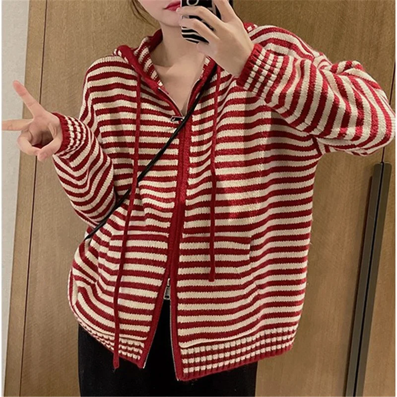 Toloer Toloer Hooded Knit Contrast Color Striped Cardigan Female 2024 Autumn And Winter New Temperament Korean Version Long-Sleeved Sweater Female-Outfit Ideas