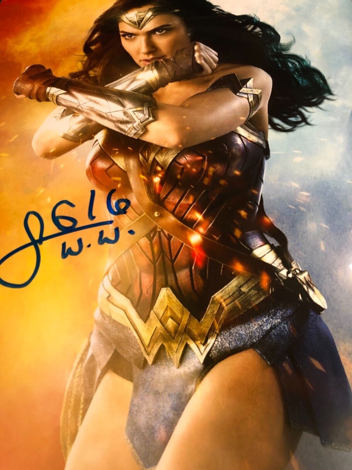 Gal Gadot Signed 8 x10 Photo Poster painting sexy picture super duper hot hott