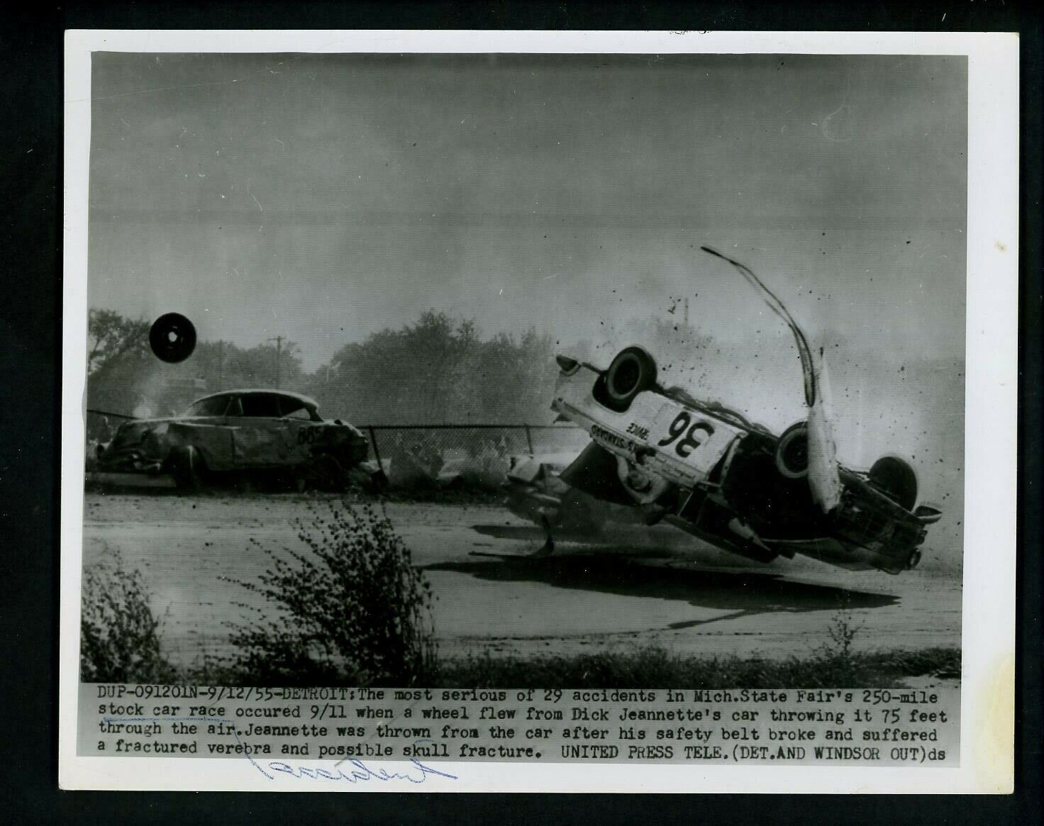 Stock Car Race CRASH Michigan State Fair 250 1955 Press Photo Poster painting Dick Jeannette