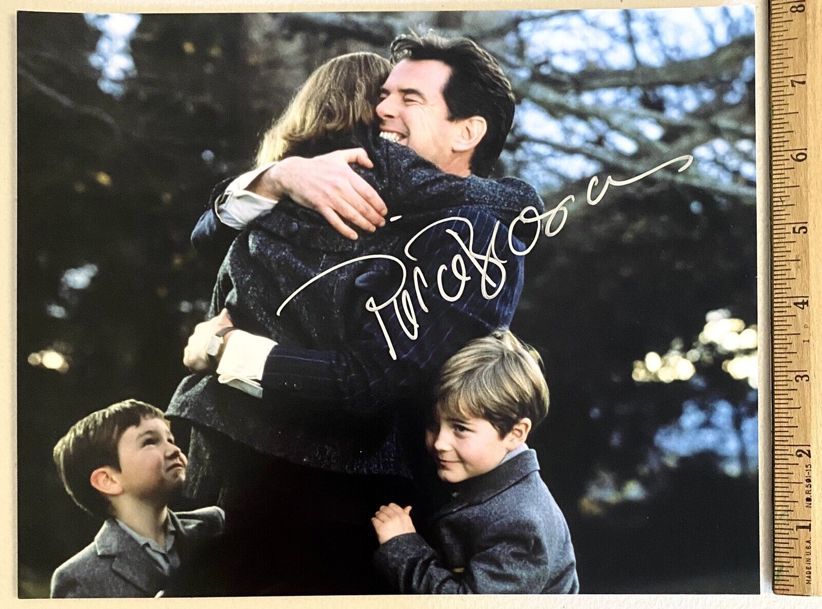 PIERCE BROSNAN 007 JAMES BOND AUTHENTIC AUTOGRAPH JAMES BOND AWSOME SIGNED COA