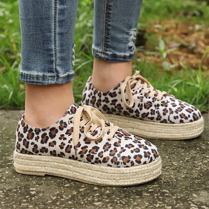 Women Canvas Shoes Women Casual Hemp Thick Bottom Flats Lace-up Ladies Autumn Vulcanized Shoes White Sneakers Round Toe