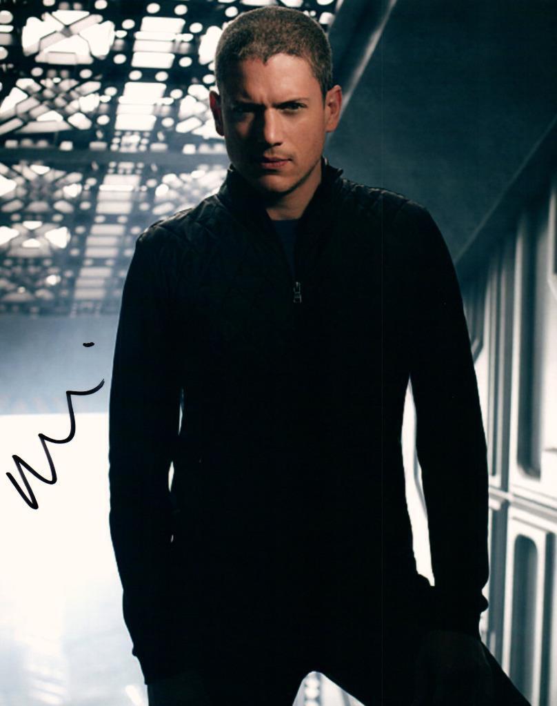 Wentworth Miller 8x10 signed Photo Poster painting autographed Picture + COA