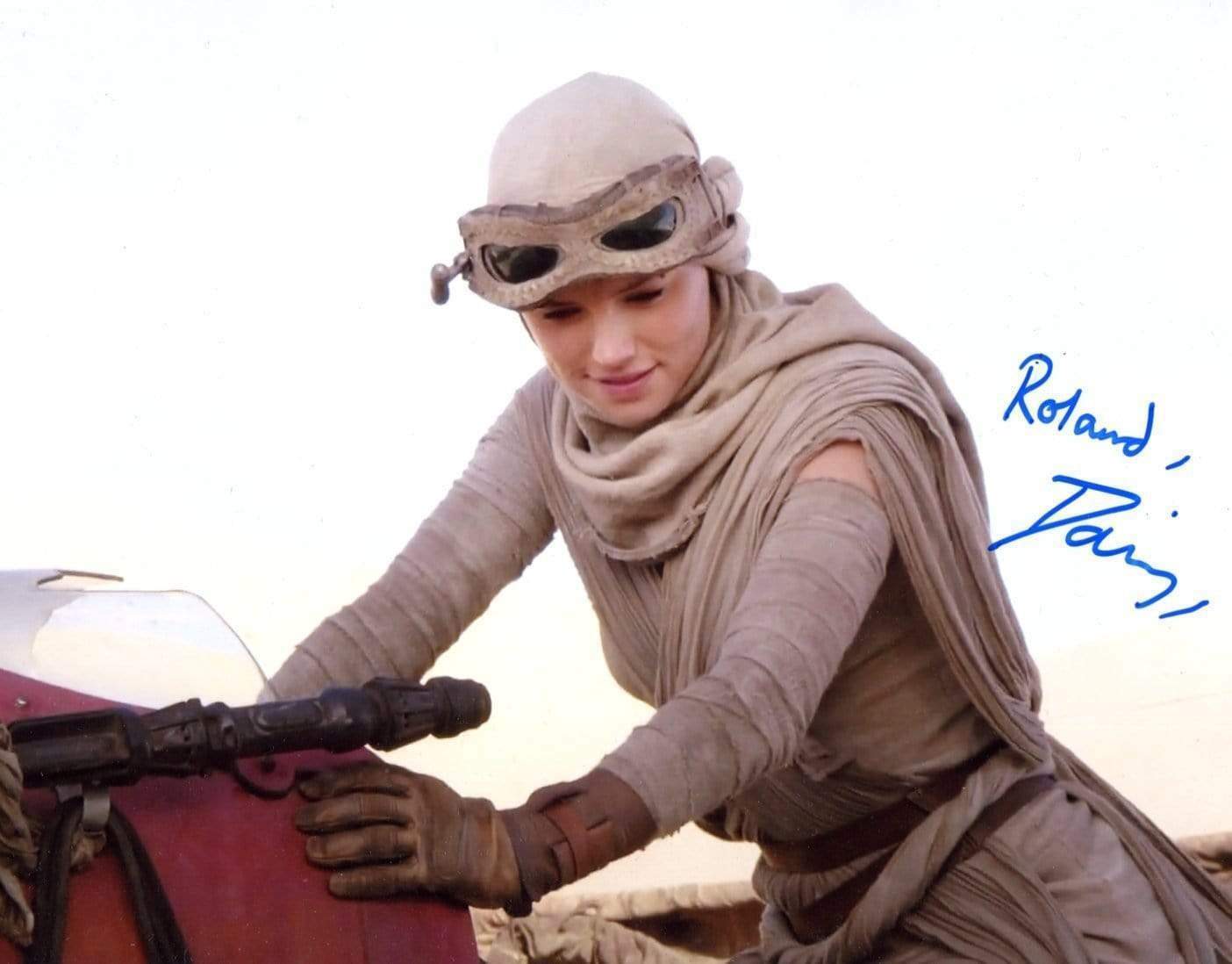 ACTRESS Daisy Ridley STAR WARS autograph, In-Person signed Photo Poster painting