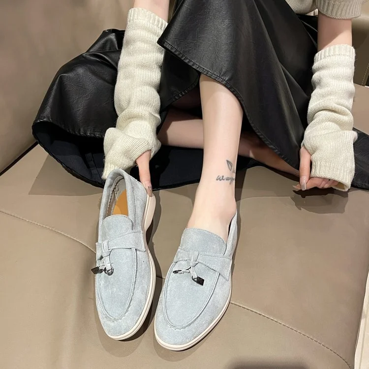 Yyvonne And Autumn 2025 New Lazy One Foot Flat Bottom Students British Style Retro Velvet Round Head Single Shoes Women