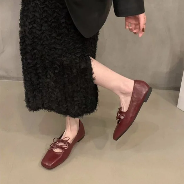 Yyvonne Bottom Spring And Autumn Square Head Silver Mary Jane Single Shoes Women's Shoes 2025 Spring French Small Red Gentle Casual Shoes