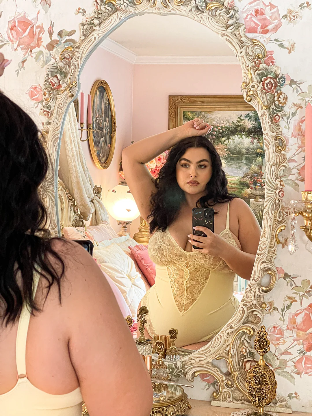 Sculpting Lace Shapewear Bodysuit