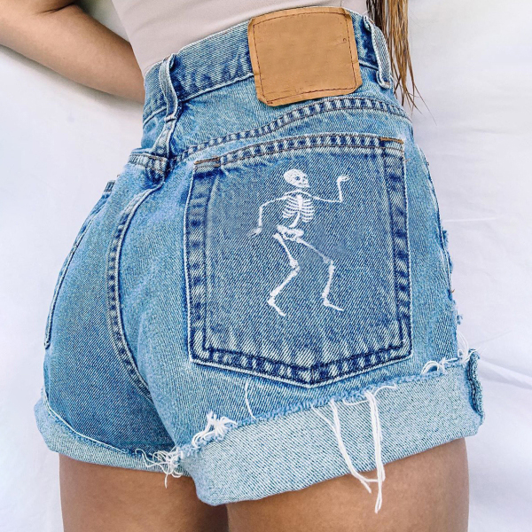 Basic Casual Embroidered Graphic Denim Shorts / [blueesa] /