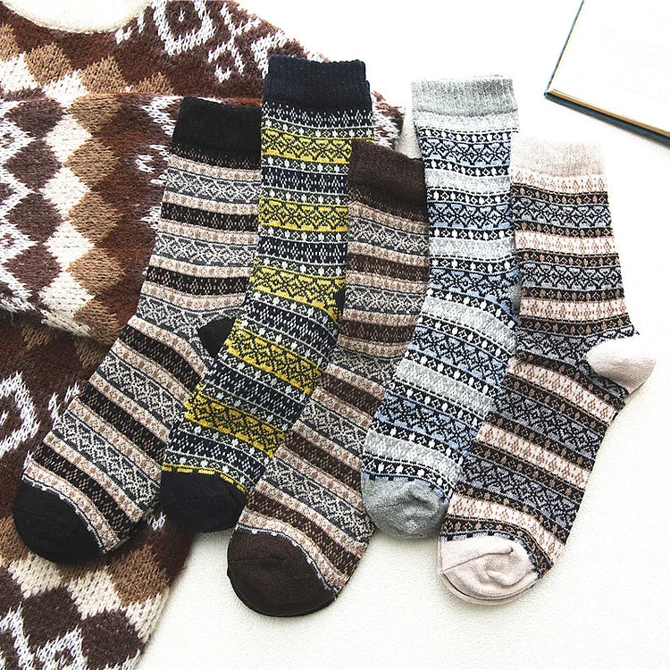 Christmas Thick Warm Mid-tube Ethnic Style Men's Socks（five pairs）