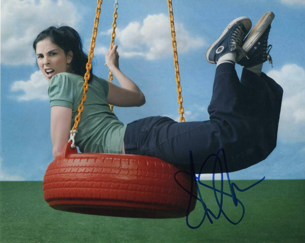 SARAH SILVERMAN SIGNED AUTOGRAPH 8X10 Photo Poster painting - SATURDAY NIGHT LIVE BEAUTY, RARE