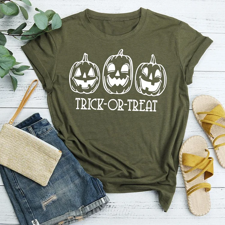 Trick or Treat    T-Shirt Tee-05459