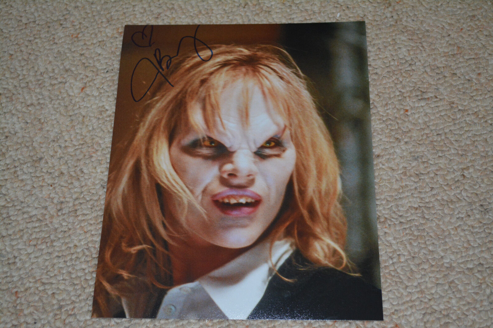 JULIE BENZ signed autograph 8x10 20x25 cm In Person BUFFY ANGEL