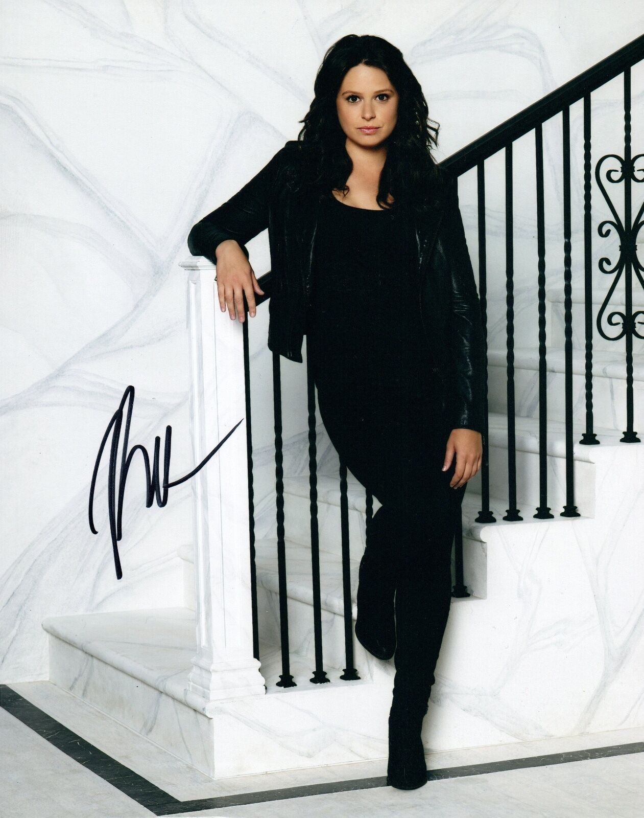 Katie Lowes Signed Autographed 8x10 Photo Poster painting Scandal Actress COA VD