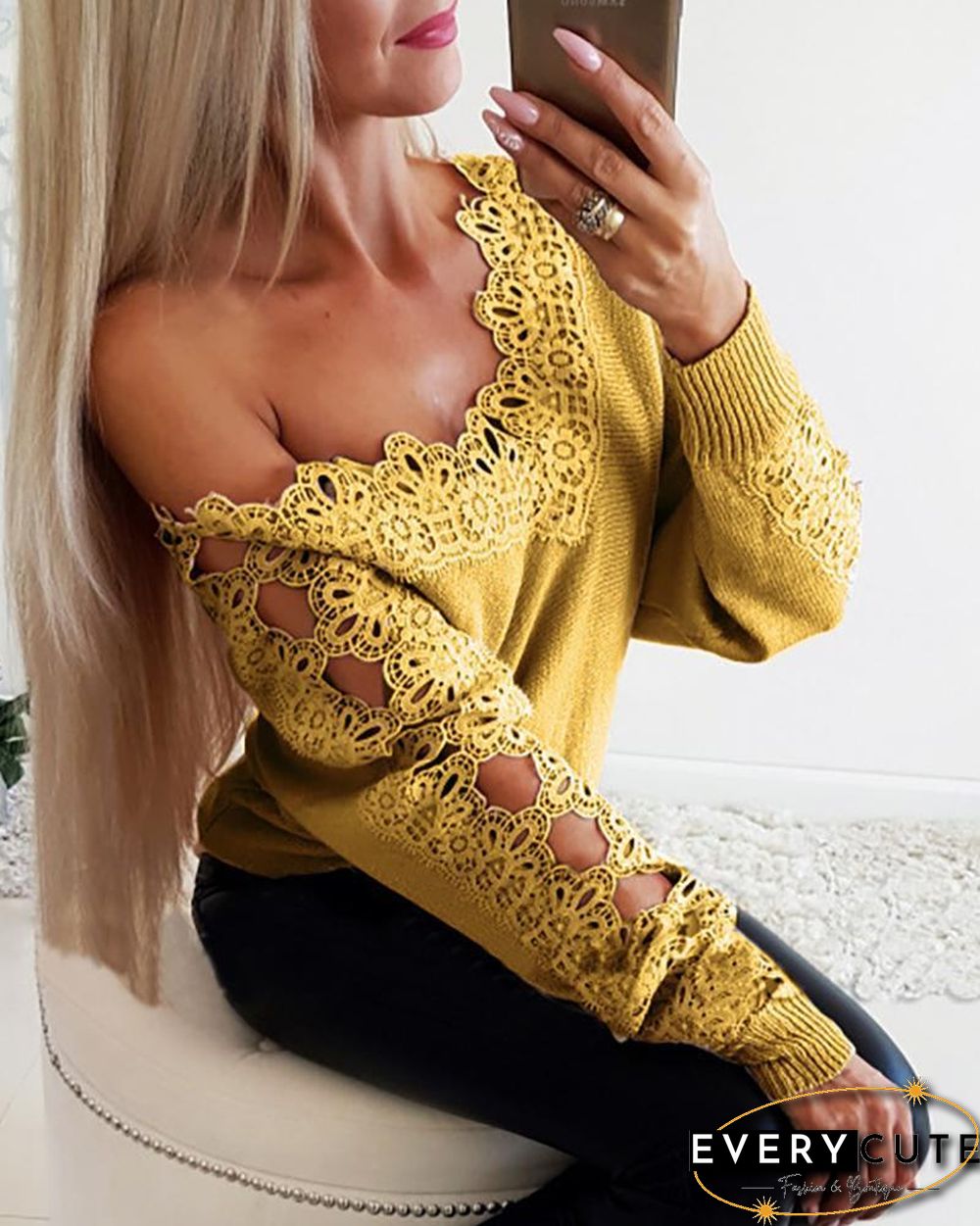 Off Shoulder Hollow out Trim Blouse P13613