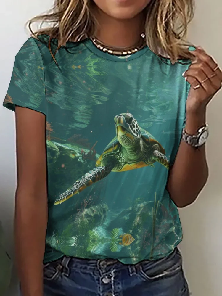 Printed Short Sleeve Casual T-shirt for  Women and Men Unisex Pattern Ocean, Blue, Sea, Fish