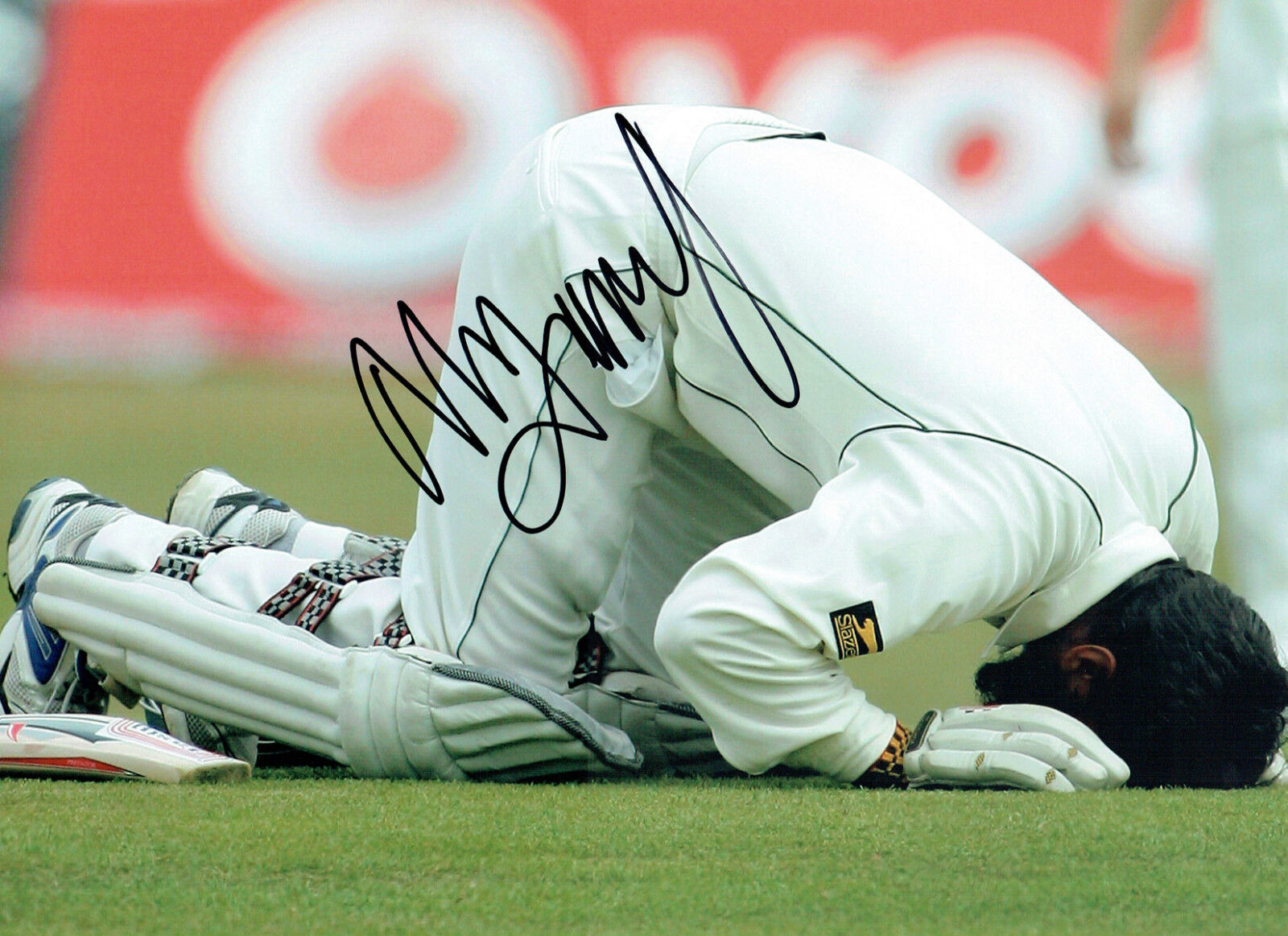 Mohammad YOUSAF Youhana Signed Autograph 16x12 Pakistan Cricket Photo Poster painting AFTAL COA