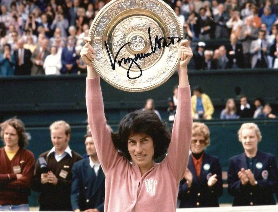 Virginia Wade TENNIS autograph, In-Person signed Photo Poster painting