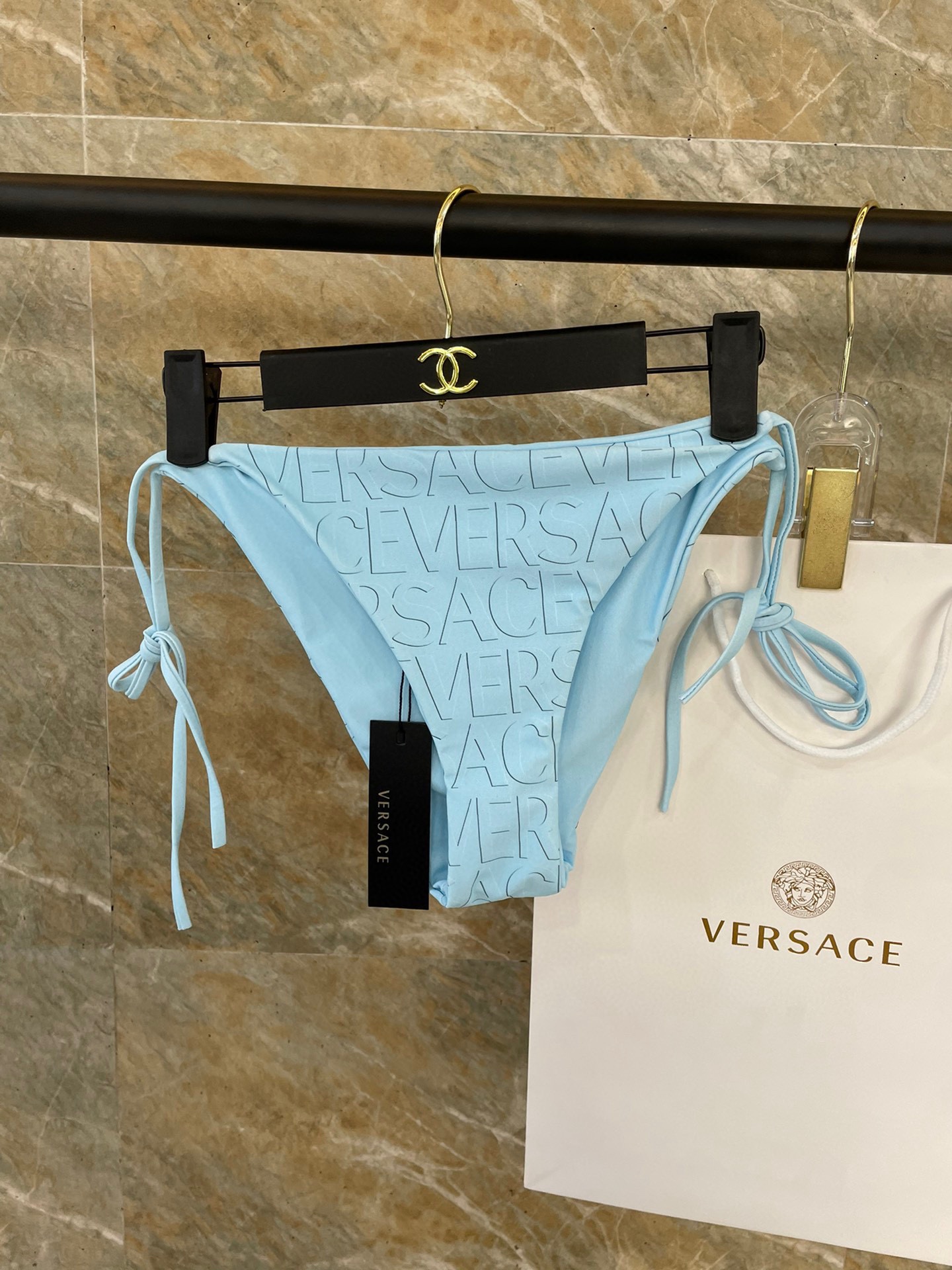 F2fc1f8bd05e94789b495c74548079e8