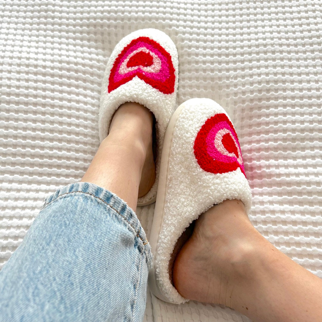 nordic_peace_heart_slippers