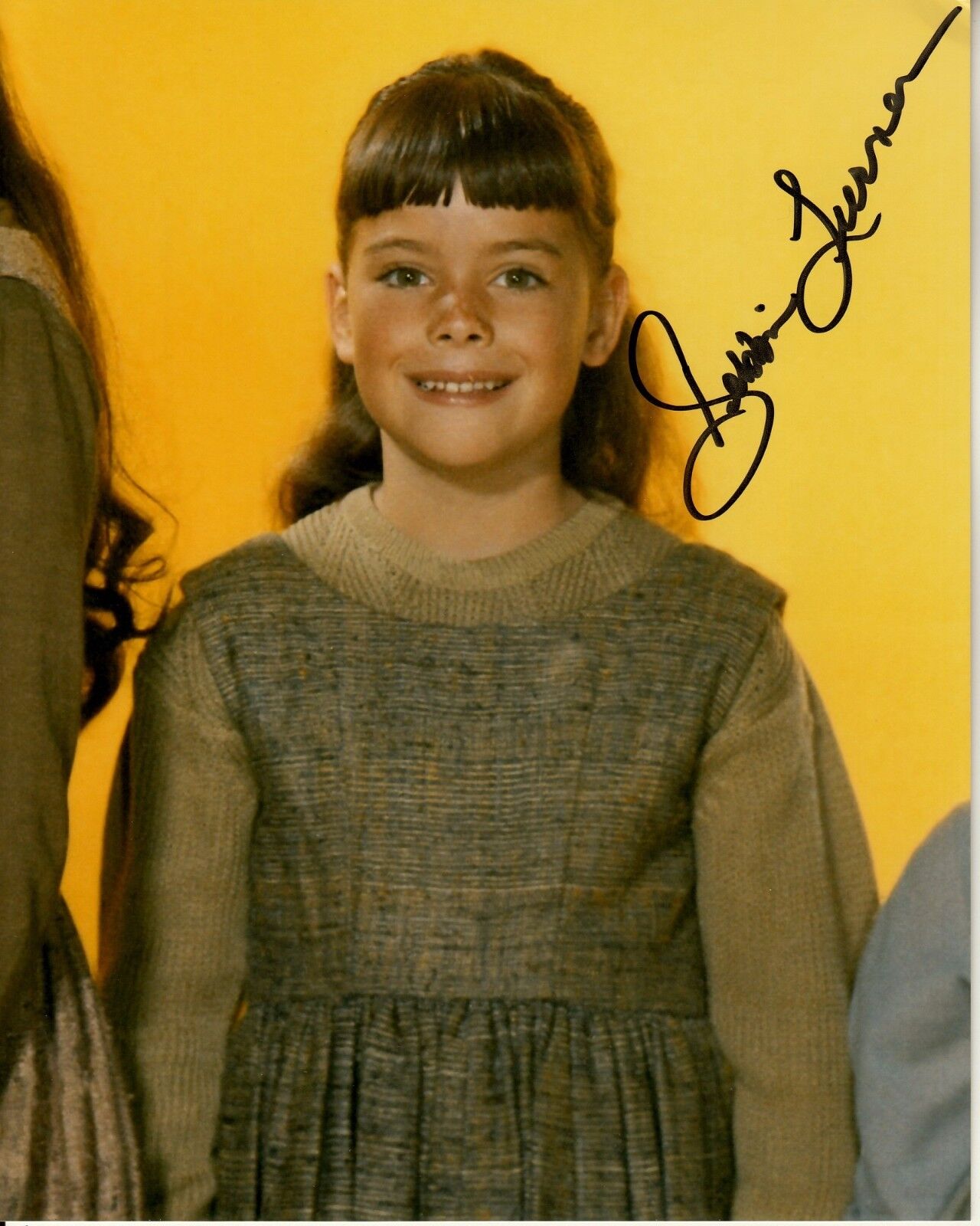 DEBBIE TURNER hand-signed THE SOUND OF MUSIC 8x10 uacc rd coa FANTASTIC CLOSEUP