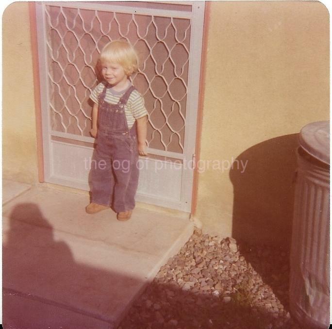 LOT OF 2 FOUND Photo Poster paintingS Original LITTLE KID Snapshot VINTAGE American Child 21 71