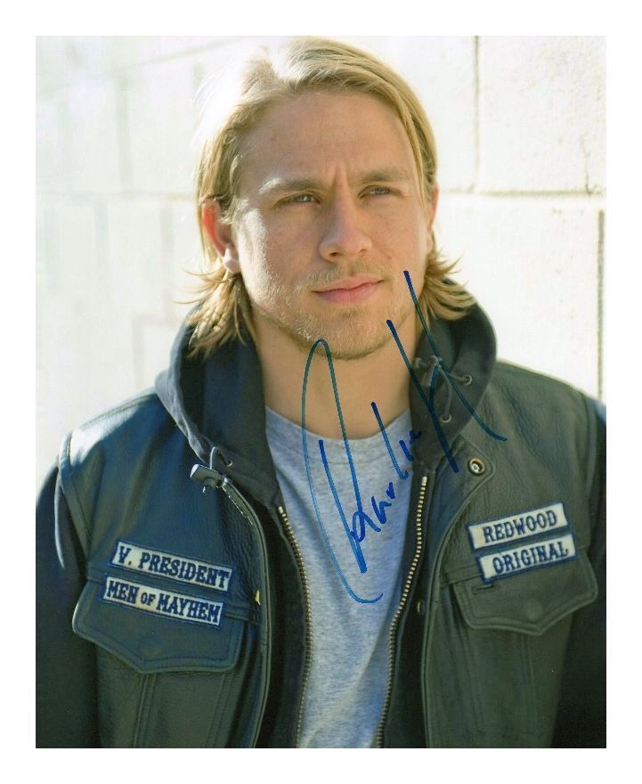 CHARLIE HUNNAM AUTOGRAPHED SIGNED A4 PP POSTER Photo Poster painting PRINT 5