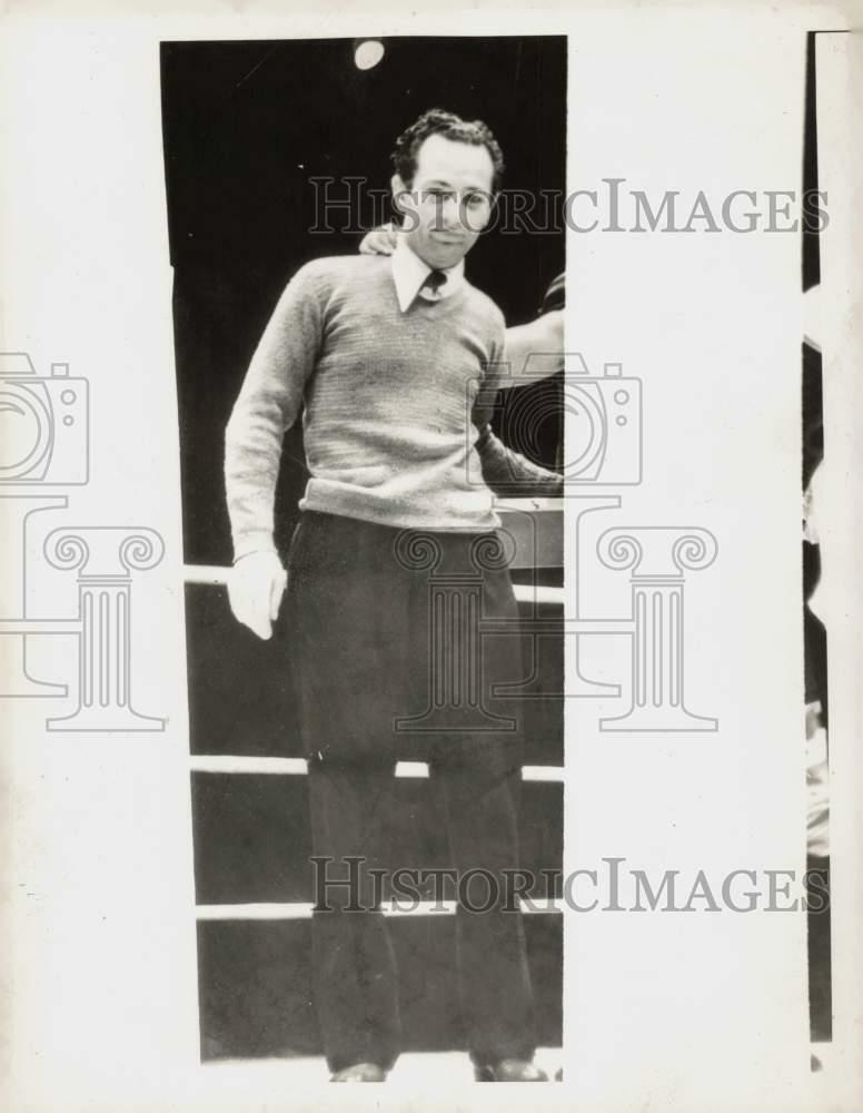 Press Photo Poster painting Teddy Hayes - kfa04853