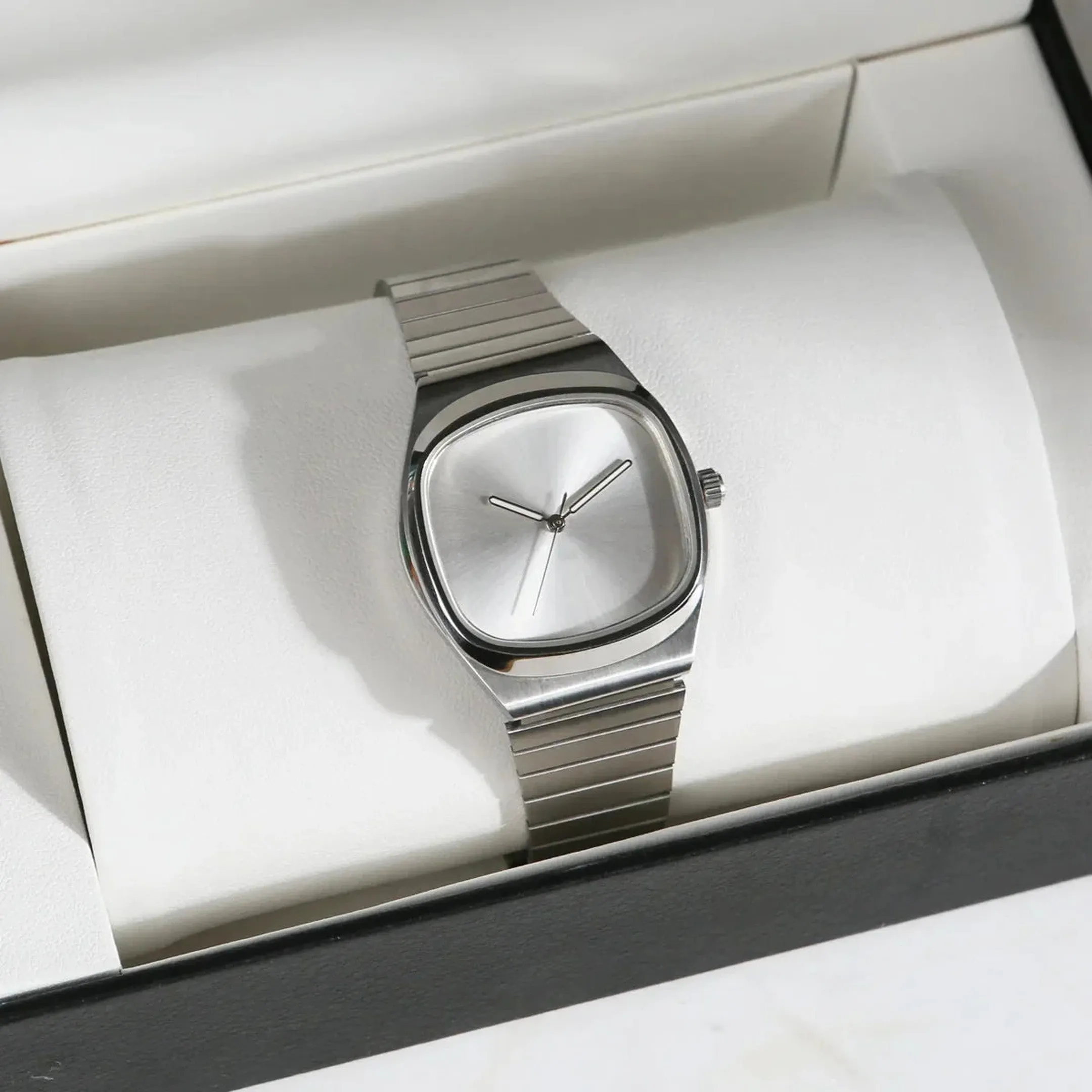 Men's Stainless Steel Square Watch &ndash; Urban Minimalist Design