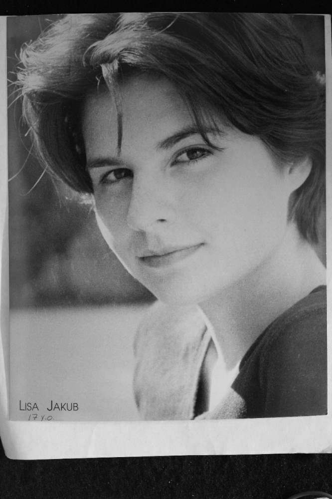 Lisa Jakub - 8x10 Headshot Photo Poster painting with Resume - Mrs. Doubtfire