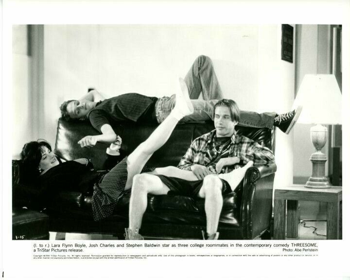 Lara Flynn Boyle Josh Charles Stephen Baldwin Threesome Orig Press 8X10 Photo Poster painting