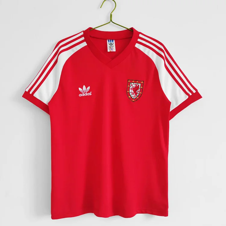 1982 Wales home retro jersey 1:1 Thai quality
