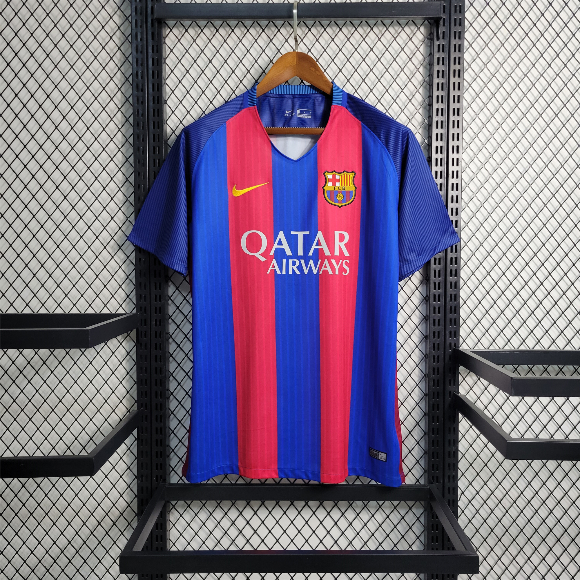B.A.R.S.A Retro 16-17 Home Stadium Jersey