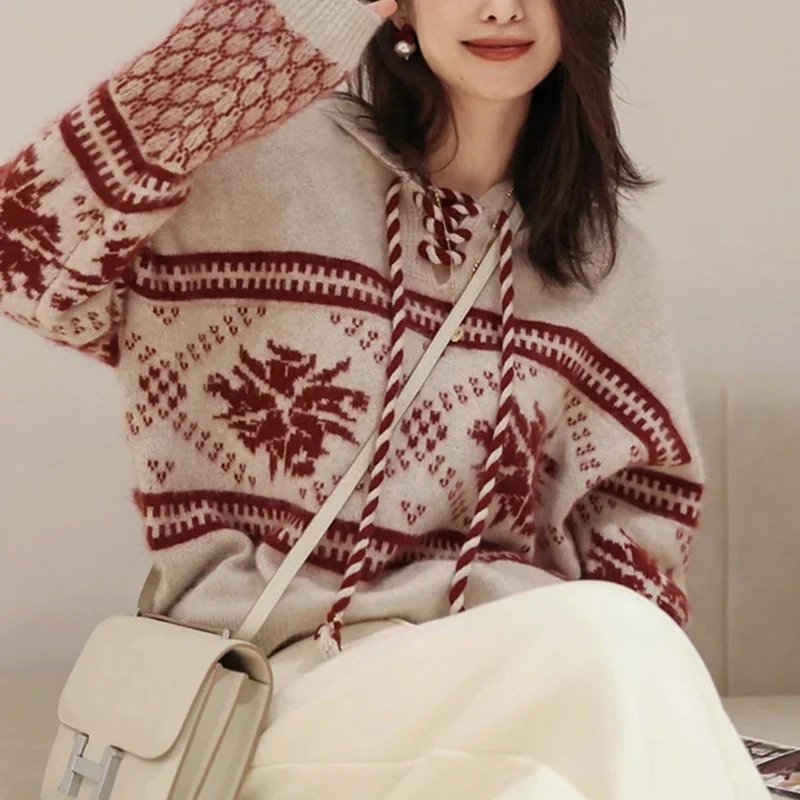 Ueong Ueong Christmas Red Sweater Female Autumn / Winter 2024 New Lazy Wind Wide Soft Waxy Knit Hoodie Top