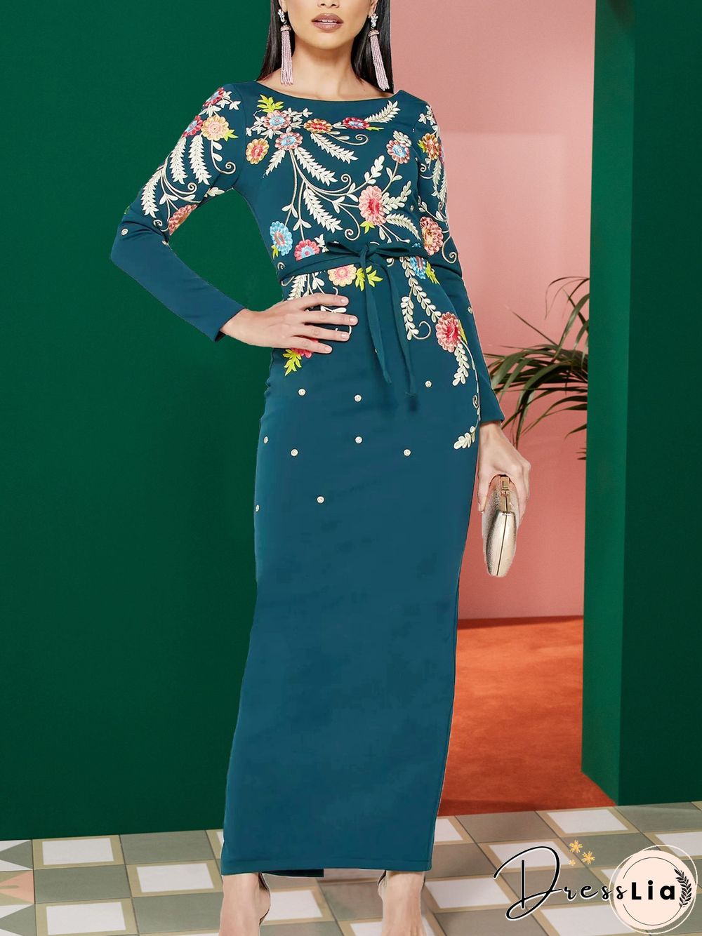 Embroidery Women Long Sleeve Round Neck Dress