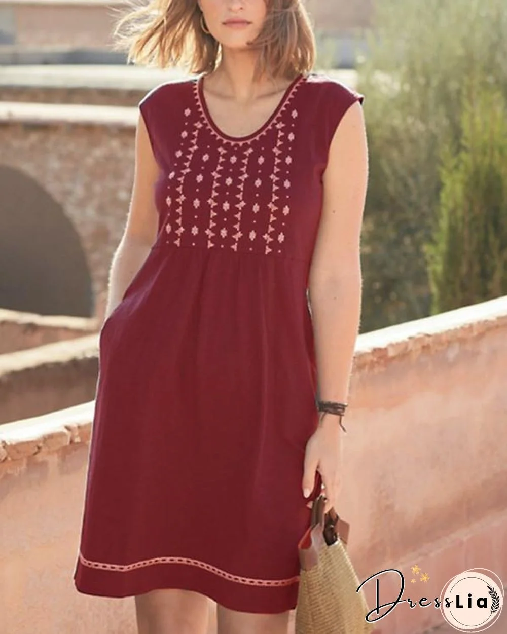 Casual Embroidered Sleeveless Dresses
