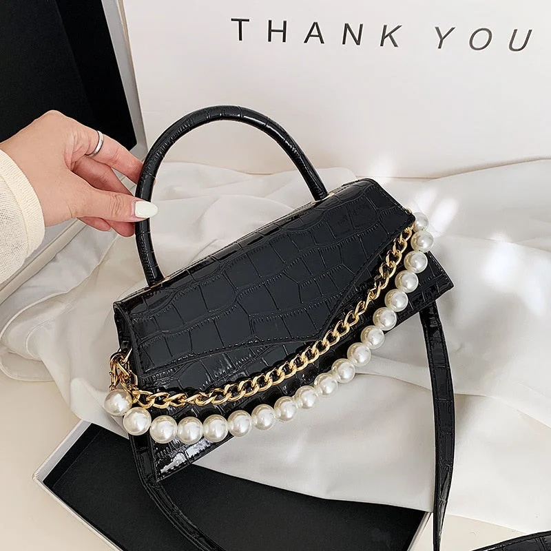 Crocodile Pattern Female Pearl Chain Handbag Triangle Cover Single Shoulder Messenger Bag New Trendy Luxury for Women Clutch Bag