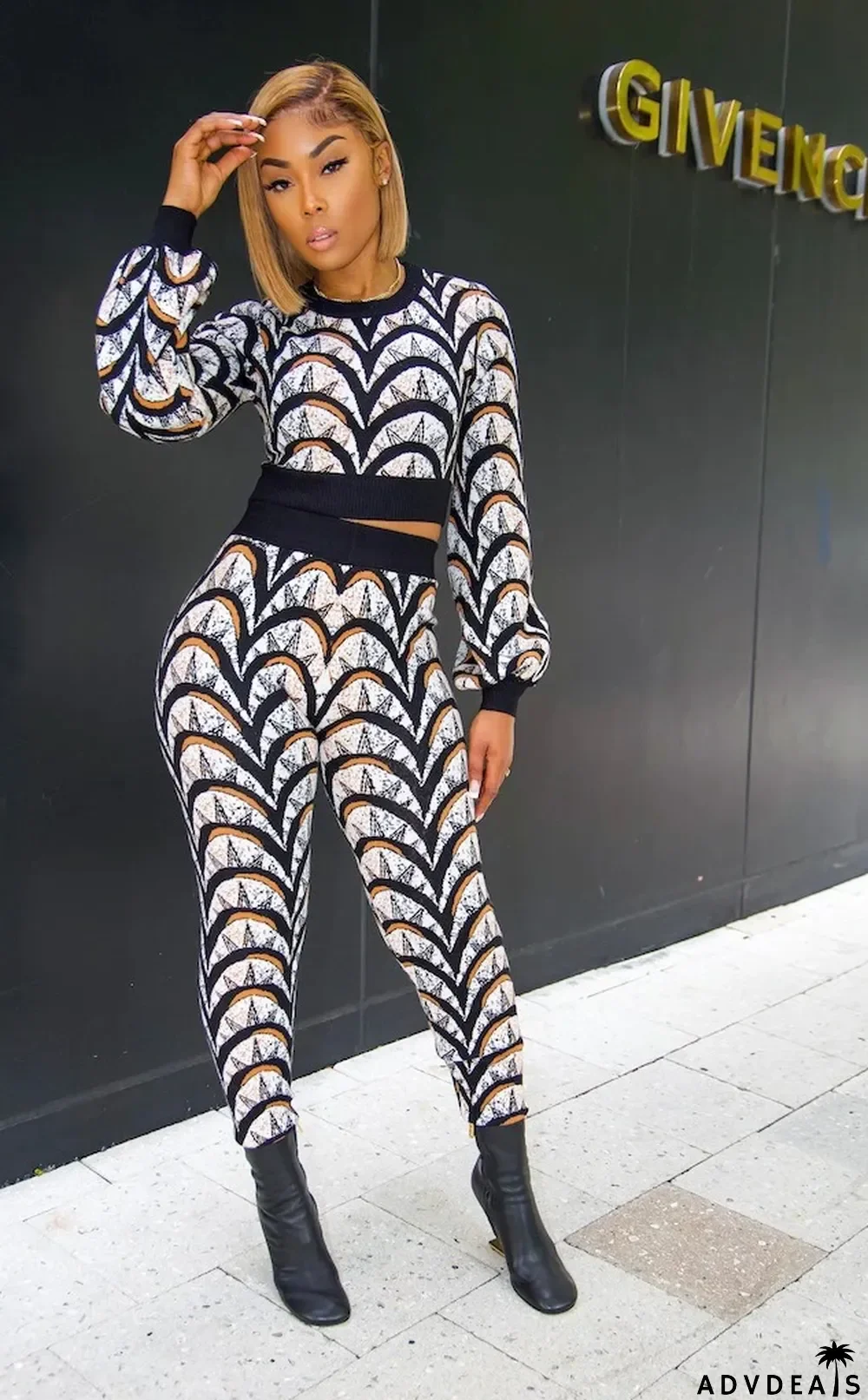 Fashion Casual Long-sleeved Long Pants Clash Color Printing Two-piece Suit