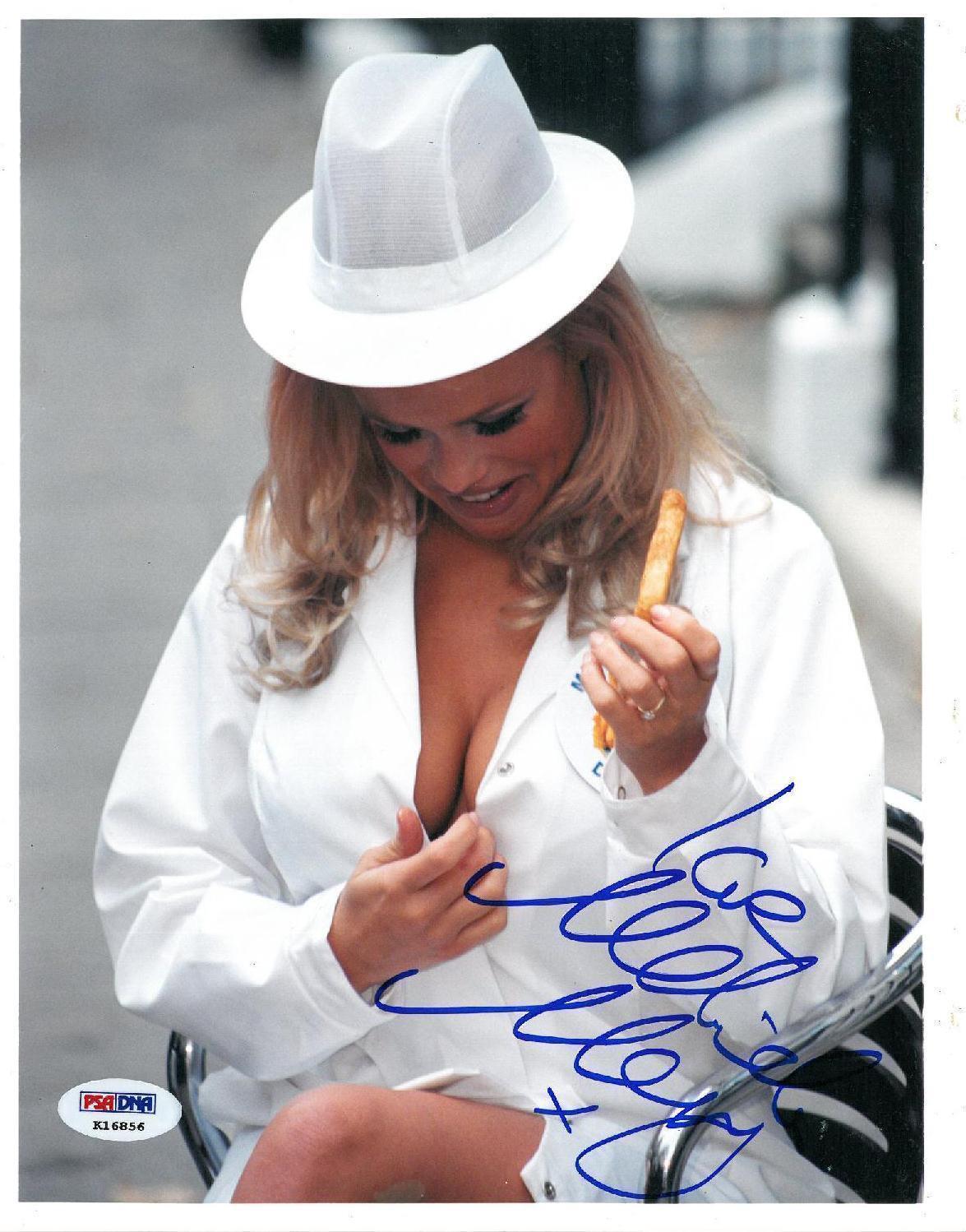 Melinda Messenger Signed Authentic Autographed 8x10 Photo Poster painting (PSA/DNA) #K16856