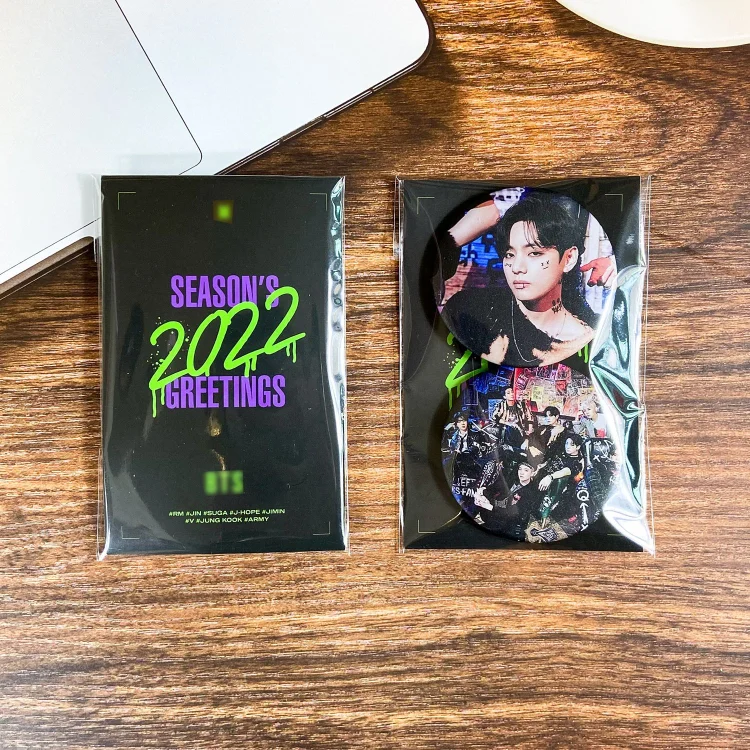 방탄소년단 2022 SEASON's GREETINGS Commemorative Badges