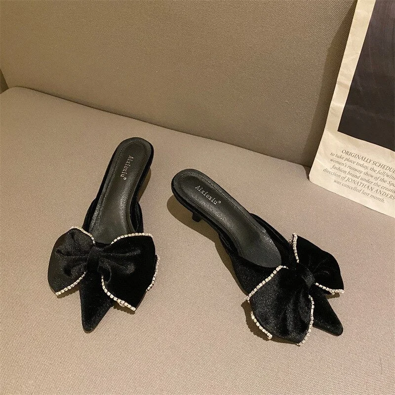 Fall Women's Velvet Slippers 2021 Korean Version New Chic Bow Rhinestone Slippers Stiletto Closed Toe Slippers Women's Sandals