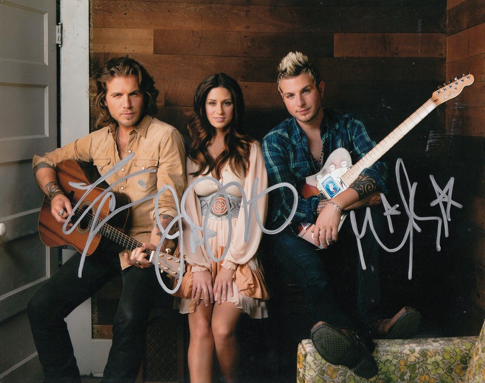 GLORIANA group signed MUSIC 8X10 Photo Poster painting W/COA *COUNTRY MUSIC* (THREE) #1