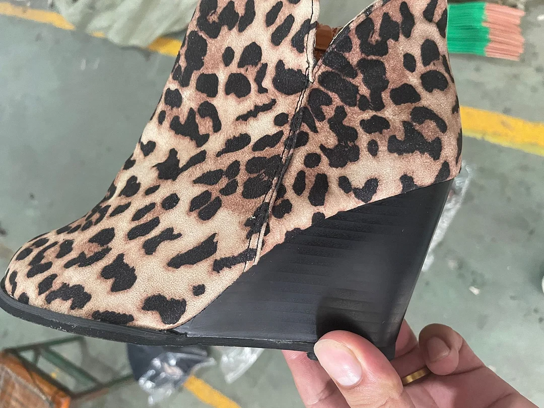 Breakj Breakj Autumn And Winter New Flat Bottom Slope And Short Boots Women Retro Horse Chelsea Boots Large Size Women's Boots