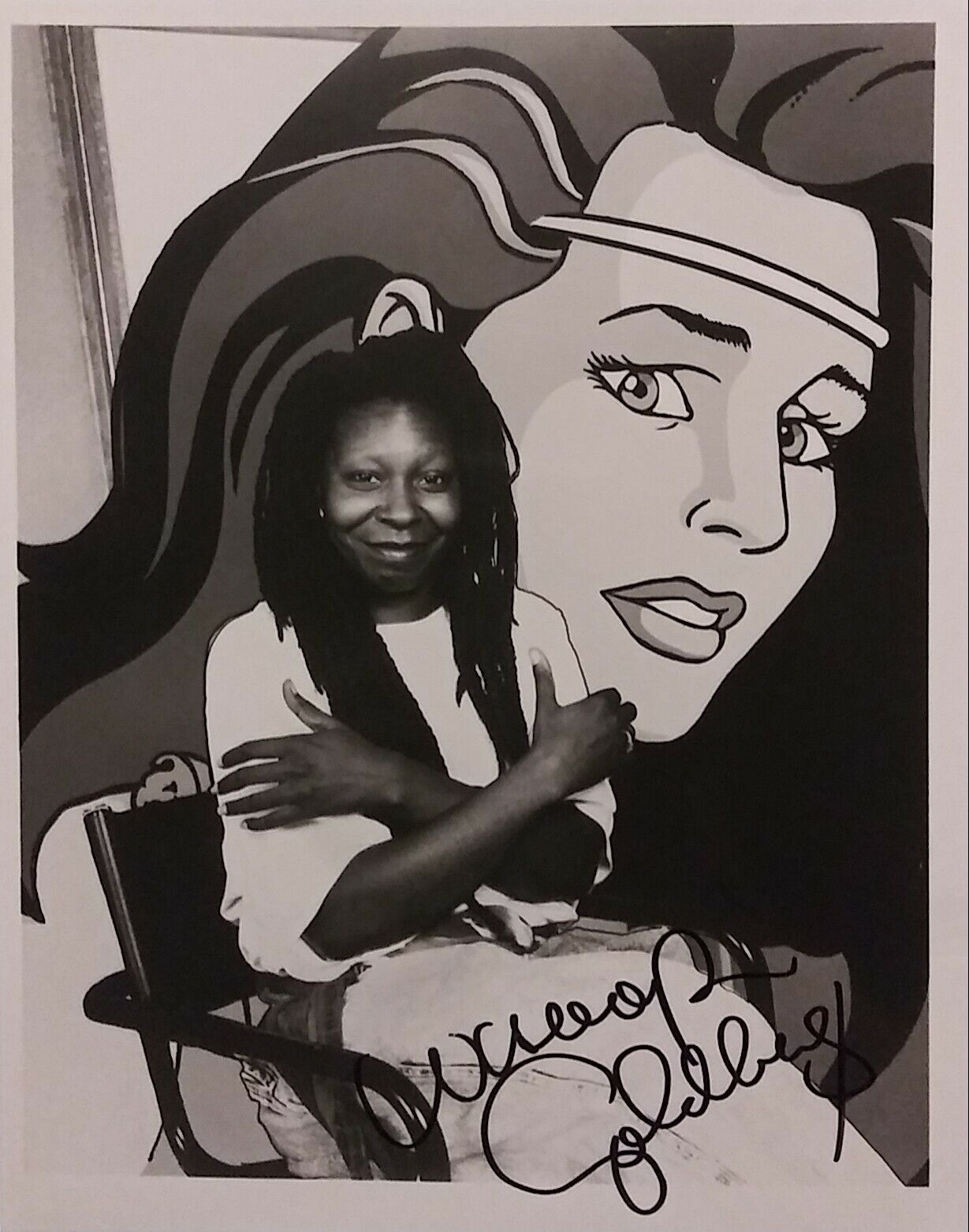 Whoopi Goldberg signed 8 x 10