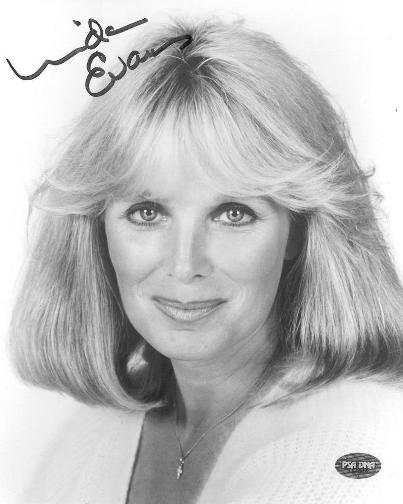 Linda Evans Signed Dynasty Authentic Autographed 8x10 Photo Poster painting (PSA/DNA) #J64644