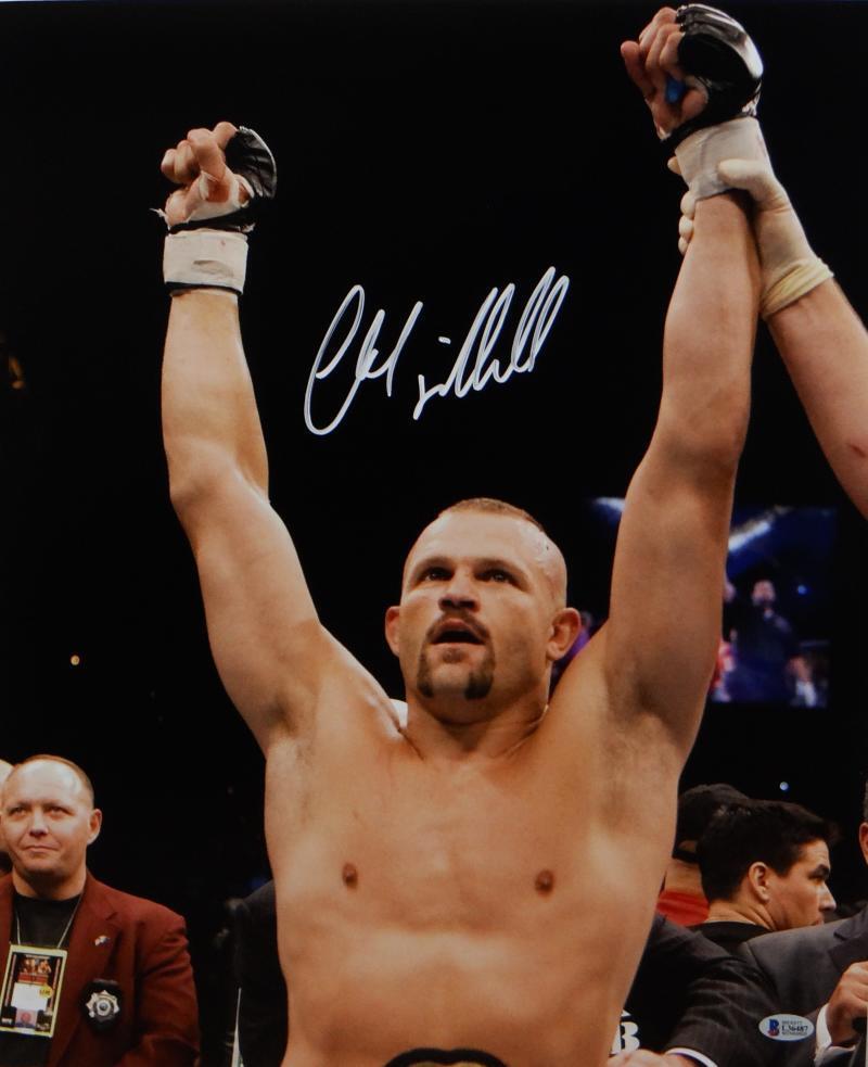 Chuck Liddell Autographed UFC 16x20 Arms Up Photo Poster painting- Beckett Auth *White