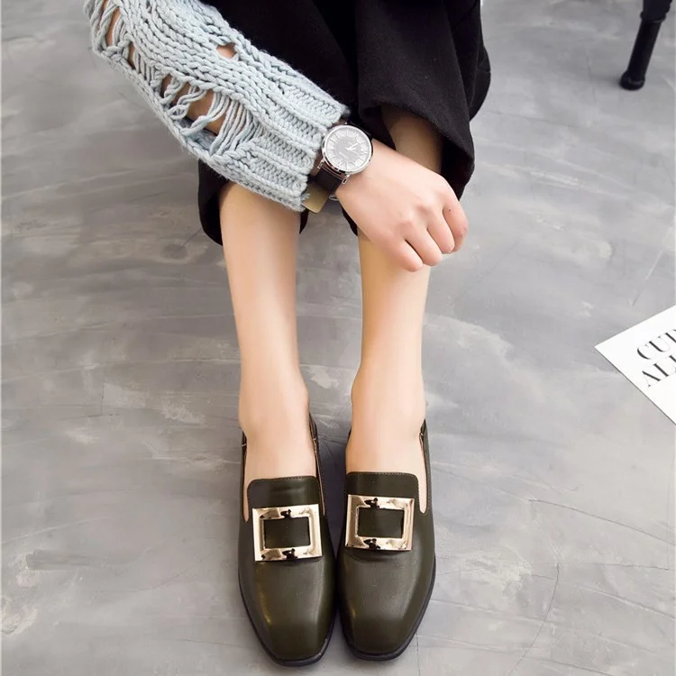 Black and Gold Pointed Toe Comfort Flats Vdcoo